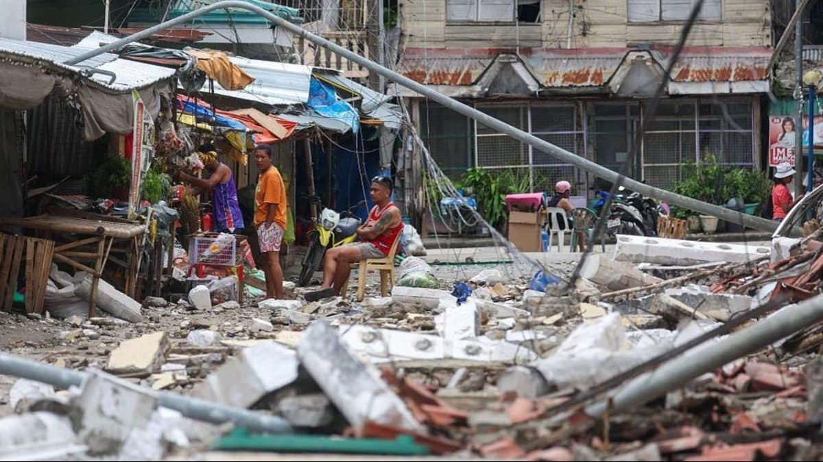 Philippines Earthquake: 7.8 magnitude hits Mindanao — 15 Dead, Over 120 Injured