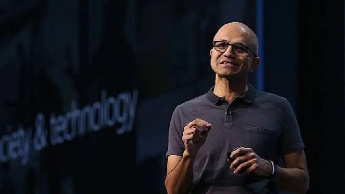 Microsoft Teams Will Now Tell Your Boss Exactly Where You Are