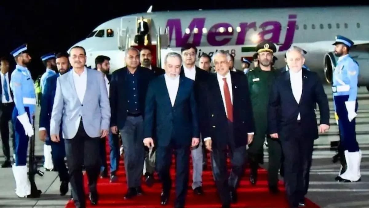 Araghchi Flew to Islamabad. Witkoff Followed. The War May Be Ending?