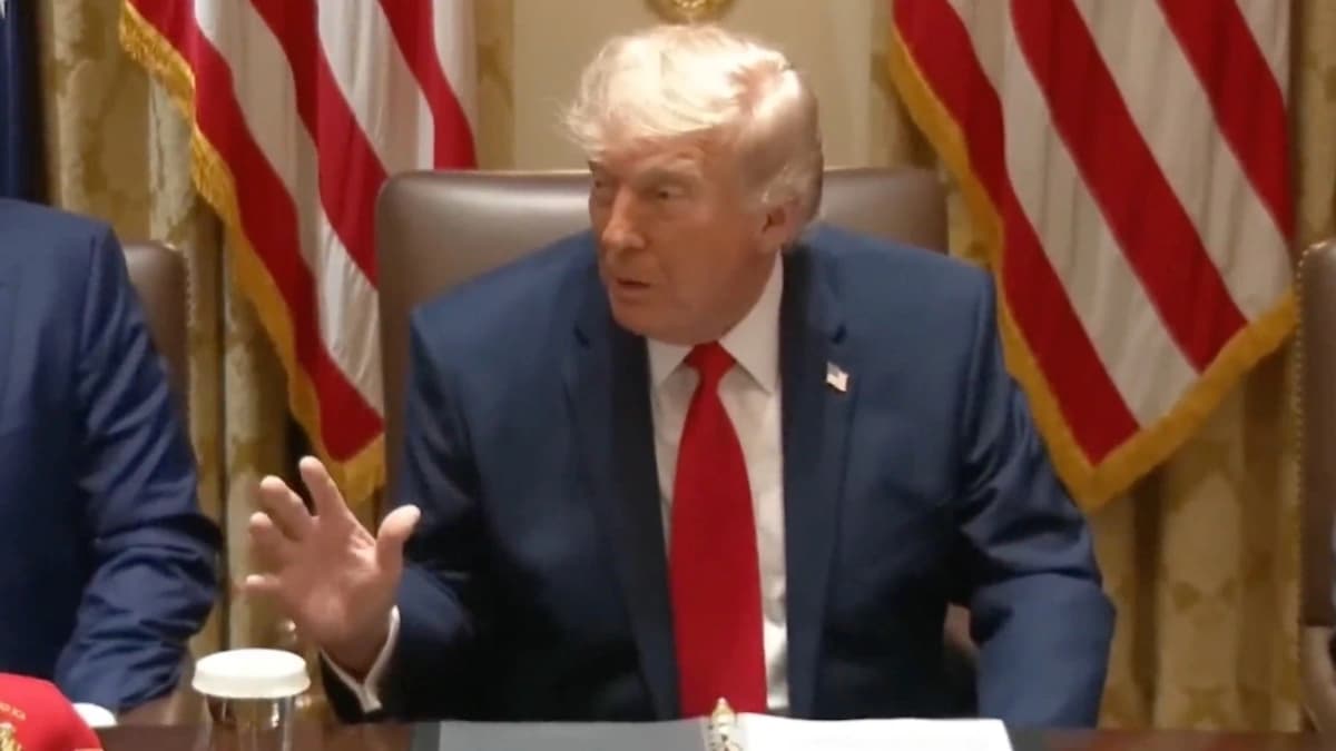 Donald Trump reviews Iran war deal during White House Situation Room meeting as US-Iran ceasefire talks continue
